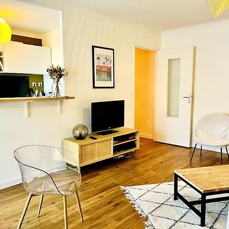 Le Chateaulin 2pers Parking Nantes