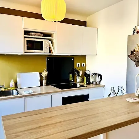 Le Chateaulin 2pers Parking Nantes